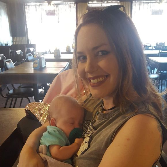 Meet your Posher, Melanie - Picture 1 of 1
